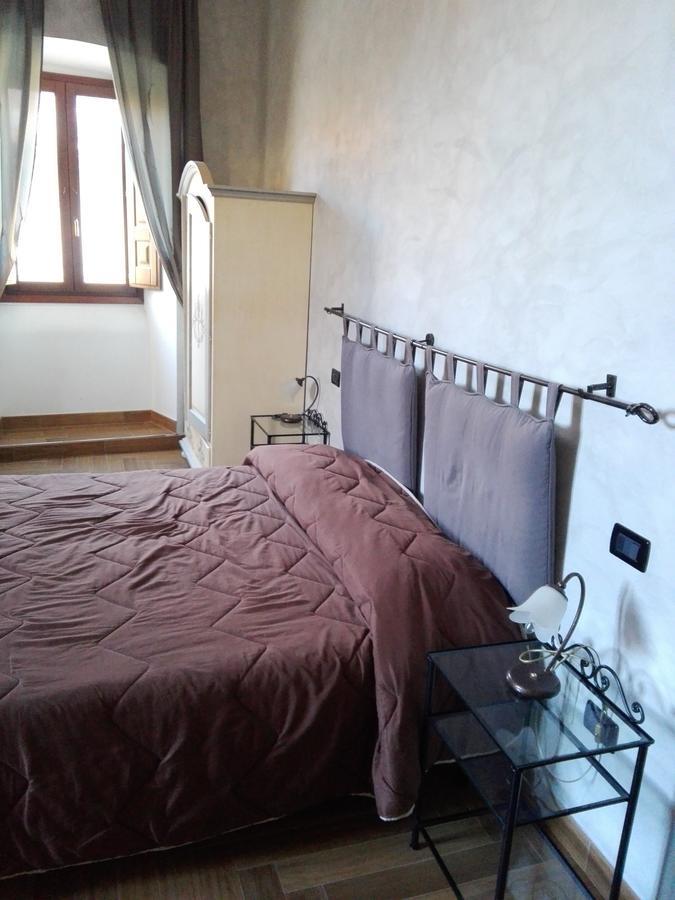B&B Palazzo Cappa Л'Аквіла Екстер'єр фото