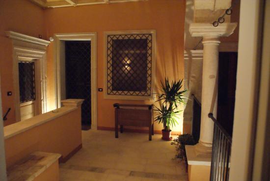 B&B Palazzo Cappa Л'Аквіла Екстер'єр фото