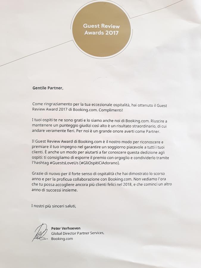 B&B Palazzo Cappa Л'Аквіла Екстер'єр фото